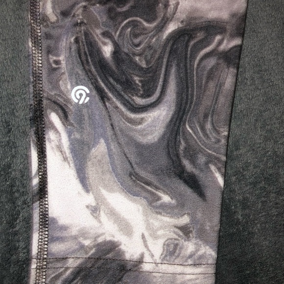 ❗️SOLD❗️C9 Champion•Black & White Marble Design Leggings - Picture 11 of 12